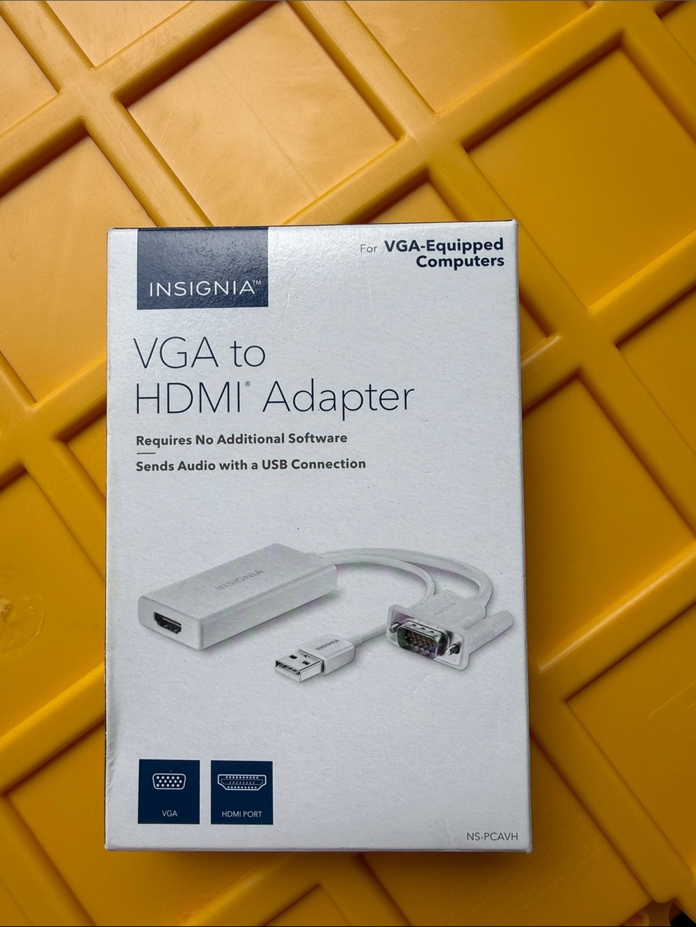 Insignia VGA to HDMI Adapter - VGA-Equipped Computers